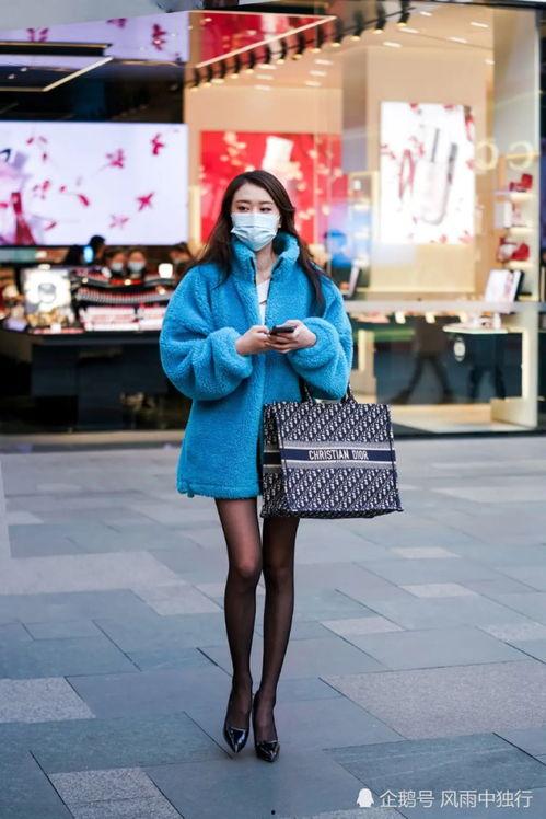 姐姐蓝色丝袜,姐姐的时尚演绎